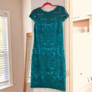 Gorgeous emerald green dress. Worn only once. Like new